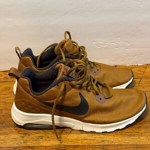 Nike Men's Brown and Black Sneakers